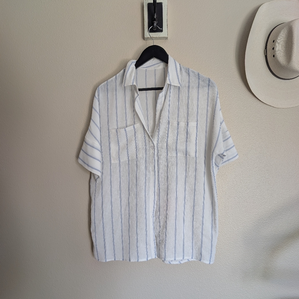Breezy Beach Inspired Button Down Boxy Shirt Size Medium White with blue Stripe